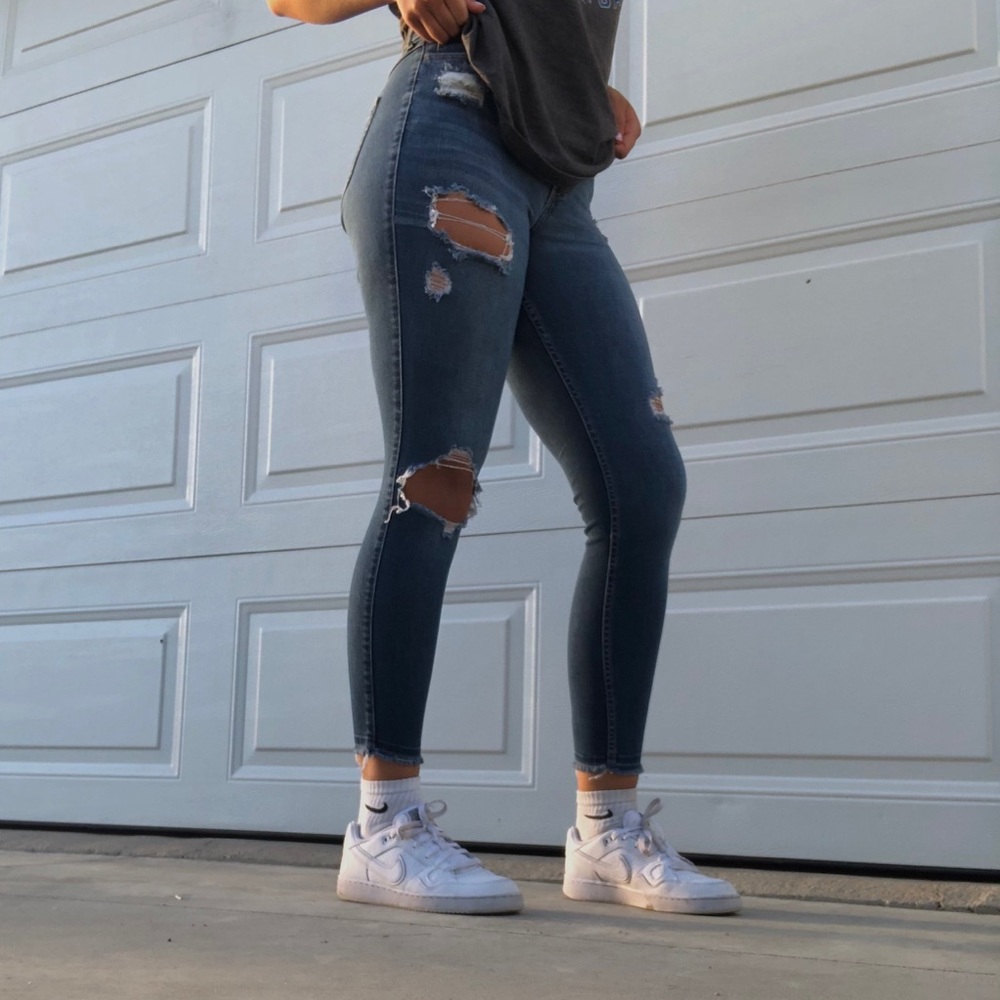 hollister high rise ripped jeans